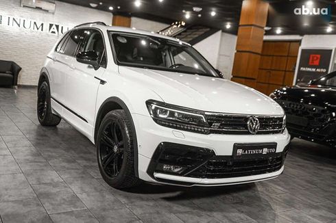 Volkswagen Tiguan 2020 - фото 12