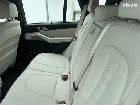 BMW X5 2021 - фото 22