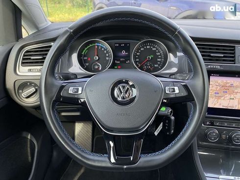 Volkswagen e-Golf 2019 - фото 20