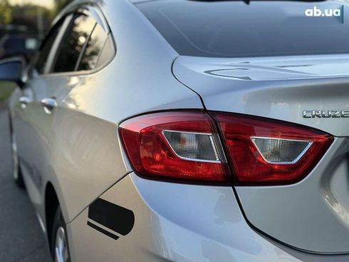 Chevrolet Cruze 2018 - фото 10