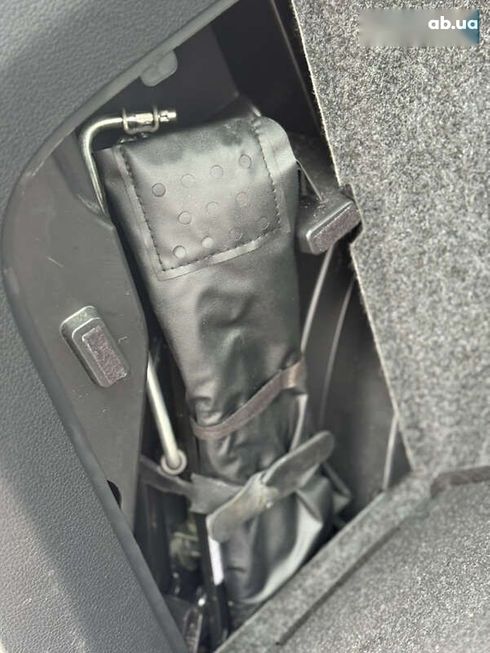 Volkswagen Tiguan 2018 - фото 25