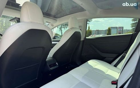 Tesla Model 3 2022 - фото 12