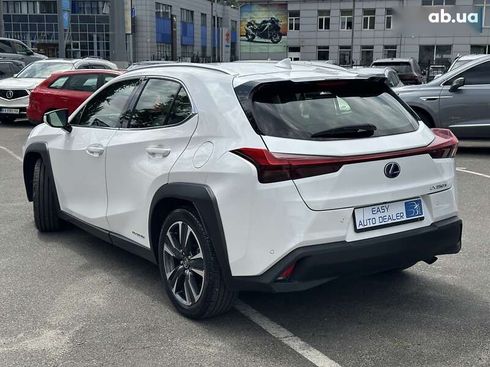 Lexus UX 2019 - фото 6