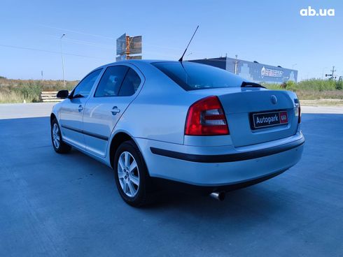 Skoda Octavia 2008 серый - фото 6