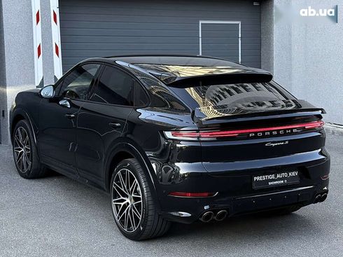 Porsche Cayenne Coupe 2024 - фото 22
