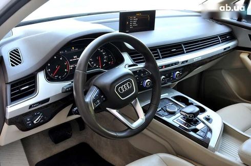 Audi Q7 2017 - фото 18