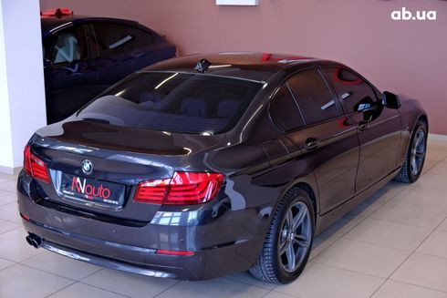 BMW 5 серия 2013 серый - фото 5
