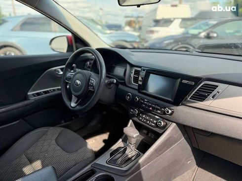 Kia Niro 2017 - фото 12