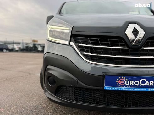 Renault Trafic 2020 - фото 14