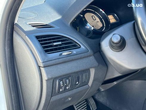 Renault Megane 2014 белый - фото 45