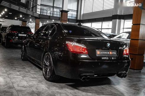BMW M5 2006 - фото 23