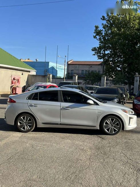 Hyundai Ioniq 2018 - фото 9