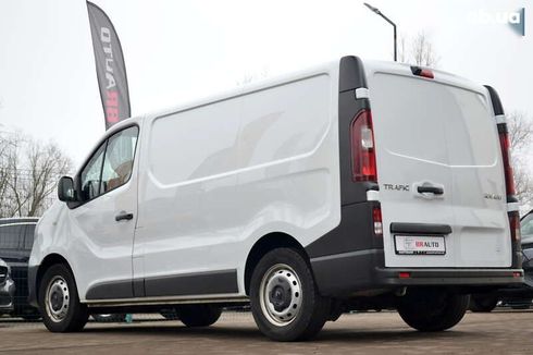 Renault Trafic 2021 - фото 17