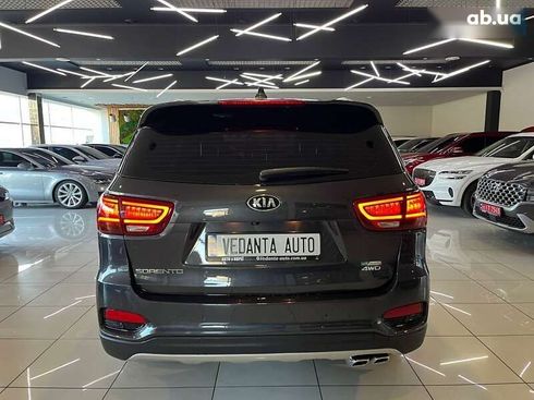 Kia Sorento 2019 - фото 5