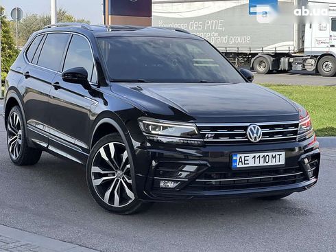 Volkswagen Tiguan 2018 - фото 12