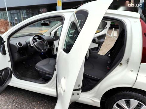 Peugeot 107 2013 - фото 6