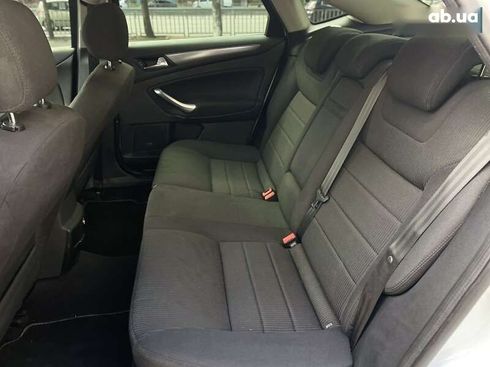 Ford Mondeo 2011 - фото 20