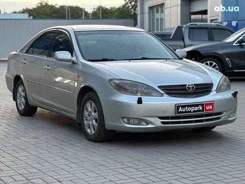 Toyota Camry 2003 серый - фото 3