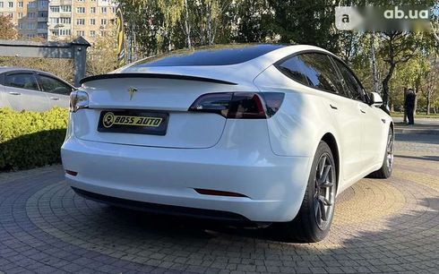 Tesla Model 3 2020 - фото 7