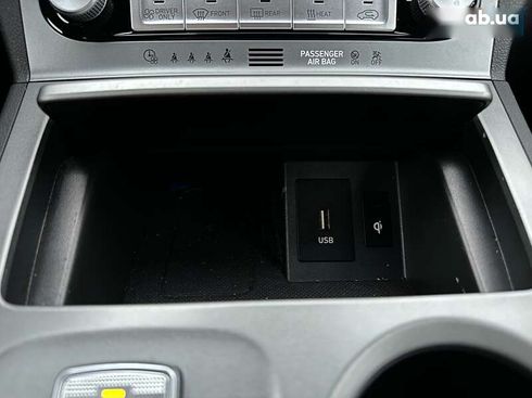 Hyundai Kona Electric 2021 - фото 12