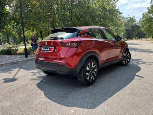 Nissan Juke 2021 красный - фото 5