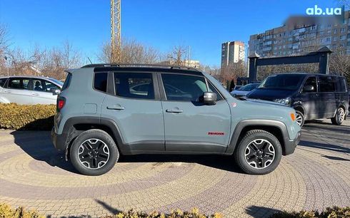 Jeep Renegade 2017 - фото 8