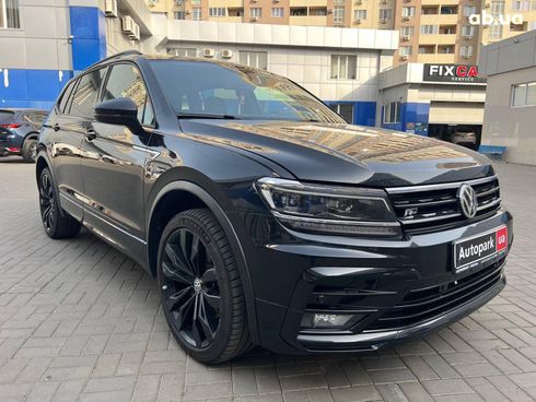 Volkswagen Tiguan 2020 черный - фото 3