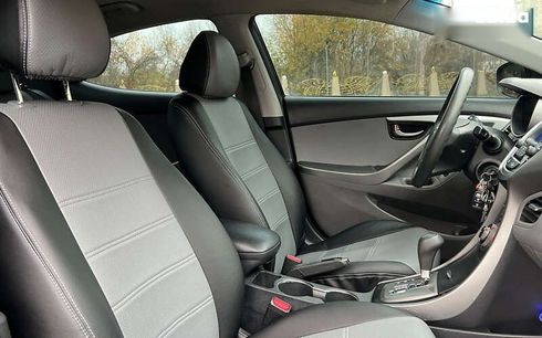 Hyundai Elantra 2013 - фото 17