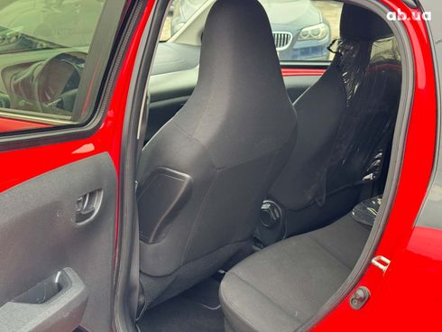 Peugeot 108 2018 красный - фото 11