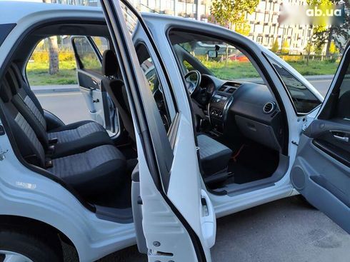 Suzuki SX4 2009 - фото 28