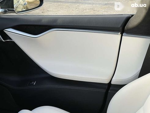 Tesla Model S 2017 - фото 30