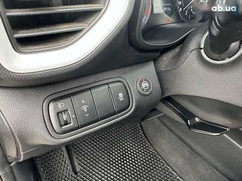 Hyundai Venue 2021 - фото 12