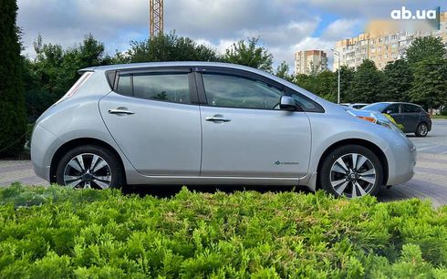 Nissan Leaf 2016 - фото 8