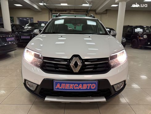 Renault Sandero Stepway 2019 белый - фото 2