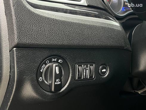 Chrysler 300 2018 черный - фото 128