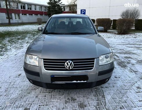 Volkswagen Passat 2002 серый - фото 12