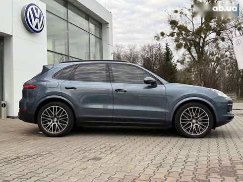 Porsche Cayenne 2019 - фото 13