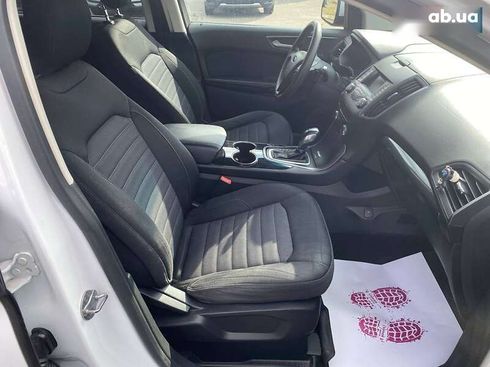Ford Edge 2015 - фото 15