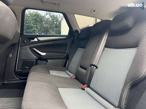 Ford Mondeo 2012 - фото 10