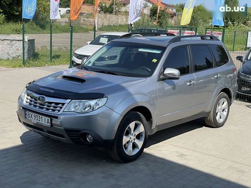 Subaru Forester 2011 - фото 2