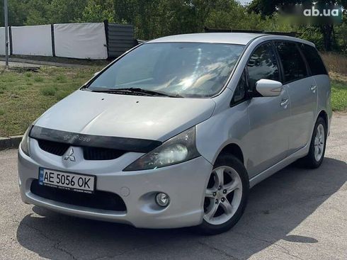 Mitsubishi Grandis 2006 - фото 3