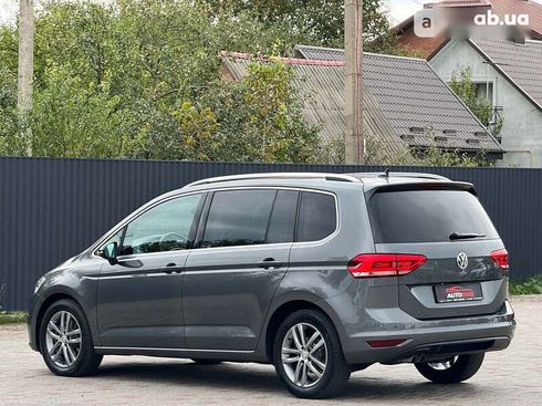 Volkswagen Touran 2019 - фото 6