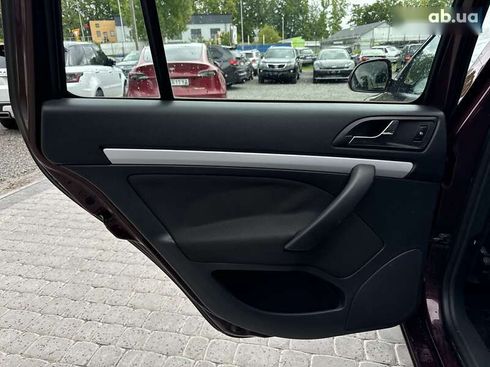 Skoda Octavia 2011 - фото 19