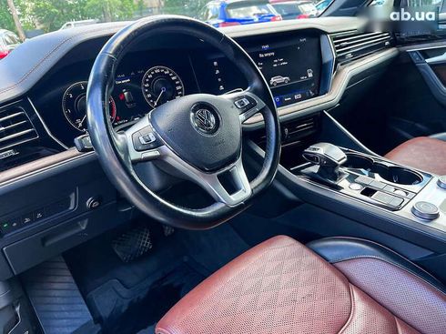 Volkswagen Touareg 2019 - фото 20