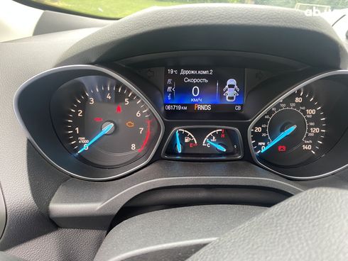 Ford Escape 2018 серый - фото 7