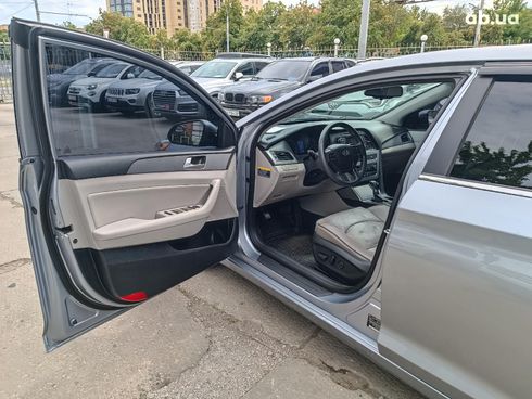 Hyundai Sonata 2015 серый - фото 16