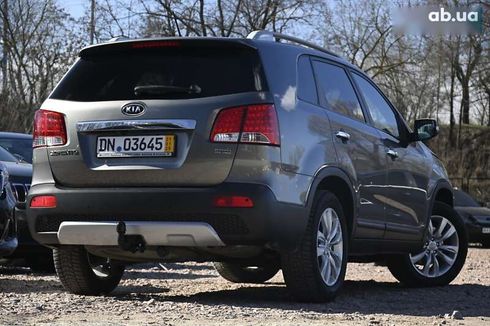 Kia Sorento 2010 - фото 9