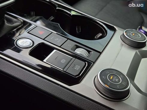 Volkswagen Touareg 2022 - фото 28