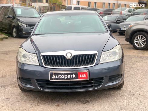 Skoda Octavia 2010 серый - фото 2