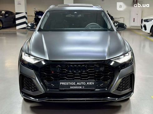 Audi RS Q8 2021 - фото 10